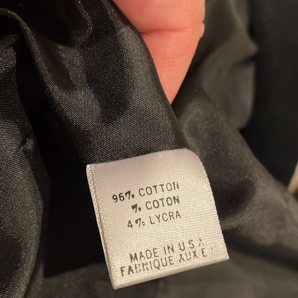 Theory black velvet blazer in size 4 - Picture 3 of 3